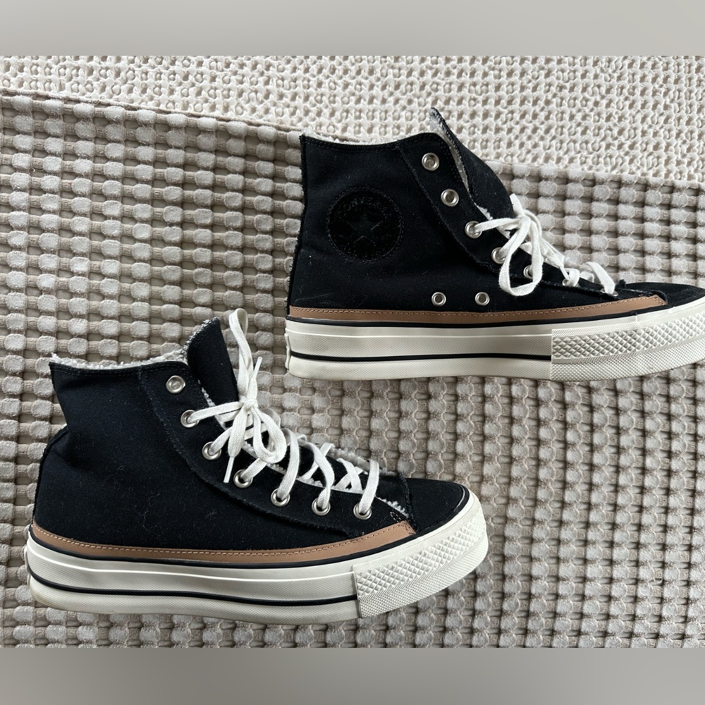 Size 11 Platform Converse